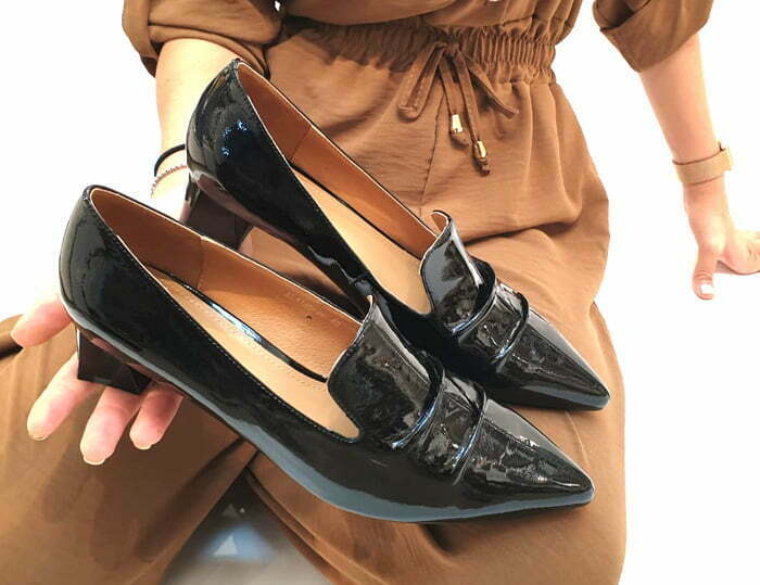 נעלי עקב לנשים – דגם דובדבן – שחור.