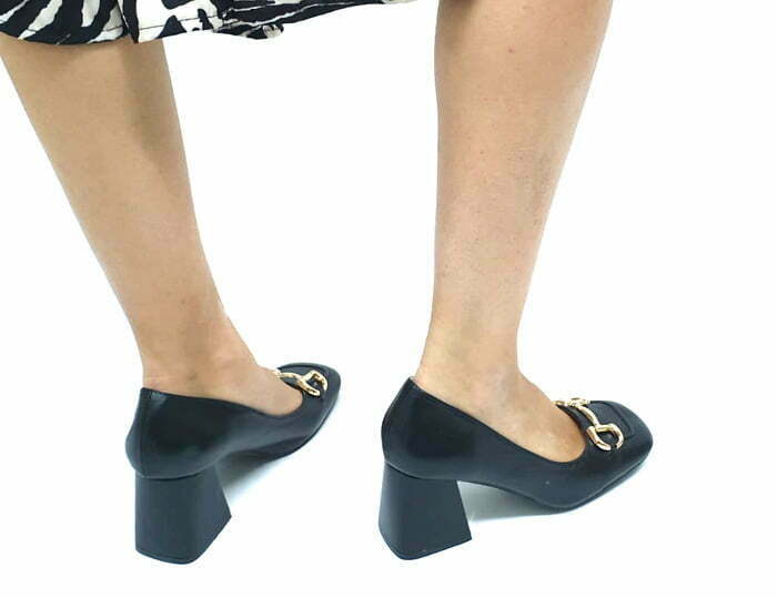 נעלי עקב לנשים – דגם לופן – שחור.